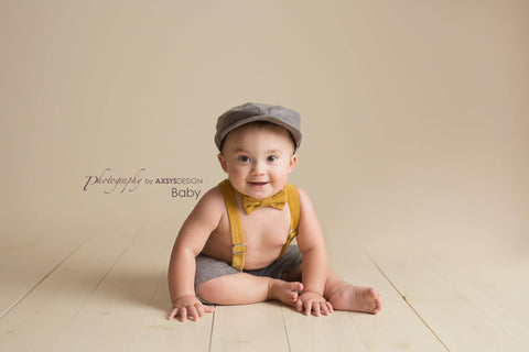 Henry Newsboy Set in Gray and Mustard